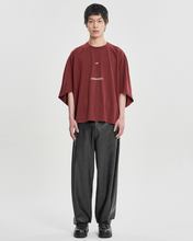Load image into Gallery viewer, AJOBYAJO The Me Decade Sculpted Raglan T-shirt Burgundy