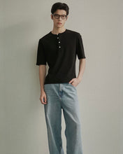 Load image into Gallery viewer, N. Archive Pearl Button Henley T-Shirt Black