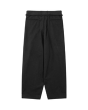 Load image into Gallery viewer, AJOBYAJO Cotton Twill One Tuck Pants Black