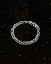 Load image into Gallery viewer, OOO Skull-S SS Bracelet Silver