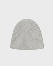 Load image into Gallery viewer, Fallett Flower Graphic Beanie Grey