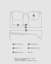 Load image into Gallery viewer, BLUE ELEPHANT Smize Sunglasses Black