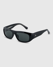 将图片加载到图库查看器,BLUE ELEPHANT Duke Sunglasses Black