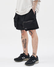 Load image into Gallery viewer, AJOBYAJO Cargo Shorts Black