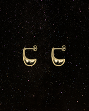 Load image into Gallery viewer, OOO Curve SS Earrings Gold