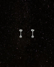 Load image into Gallery viewer, OOO Ball SS Stud Earrings Silver