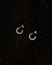 Load image into Gallery viewer, OOO Droplet SS Hoop Earrings Silver
