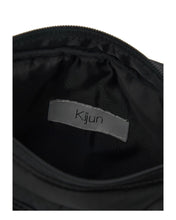 Load image into Gallery viewer, Kijun Pillow Cross Bag Black