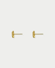 Load image into Gallery viewer, OOO Starfish SS Earrings Gold