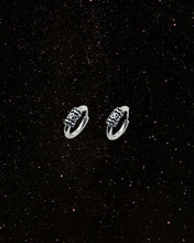 Load image into Gallery viewer, OOO Tribal SS Hoop Earrings Silver
