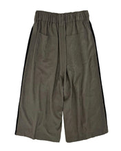 Load image into Gallery viewer, PLASMA SPHERE Lazy Shorts Khaki