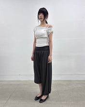 Load image into Gallery viewer, FLARE UP Wide Capri Pants Black