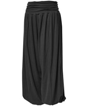 Load image into Gallery viewer, FLARE UP Wide Capri Pants Black