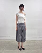 将图片加载到图库查看器,FLARE UP Wide Capri Pants Dark Gray