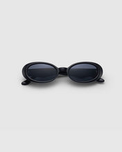 Load image into Gallery viewer, BLUE ELEPHANT Latrix Sunglasses Black