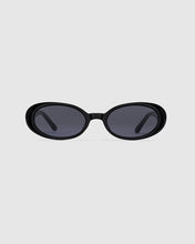 Load image into Gallery viewer, BLUE ELEPHANT Latrix Sunglasses Black