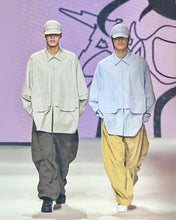 Load image into Gallery viewer, AJOBYAJO One Tuck Oversized Cotton Pants Black