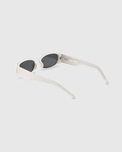 Load image into Gallery viewer, BLUE ELEPHANT Ranger Sunglasses Ivory