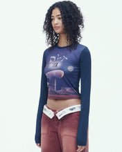 Load image into Gallery viewer, DILETTANTISME DLT Warmer Graphic Crop T-Shirt