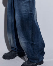 Load image into Gallery viewer, BLR Dirty Oil Washed Wide Denim Pants Blue