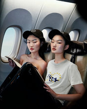 Load image into Gallery viewer, Acceptance Letter Kiss And Fly T-shirt Black