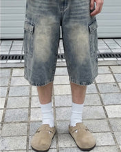 将图片加载到图库查看器，DWSE Pleat Cargo Bermuda Denim Pants Grey
