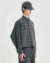 Load image into Gallery viewer, AJOBYAJO Cropped Sculpted Raglan Check Shirt Charcoal
