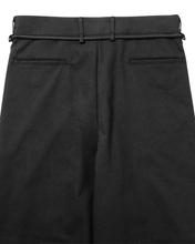 Load image into Gallery viewer, AJOBYAJO Cotton Twill One Tuck Pants Black
