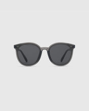 Load image into Gallery viewer, BLUE ELEPHANT Han Sunglasses Grey Crystal
