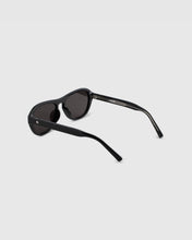 Load image into Gallery viewer, BLUE ELEPHANT Dozen Sunglasses Black
