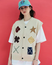 Load image into Gallery viewer, UNALLOYED Argyle Button Knit Vest Oatmeal
