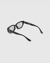 Load image into Gallery viewer, BLUE ELEPHANT Smize Sunglasses Green Tint
