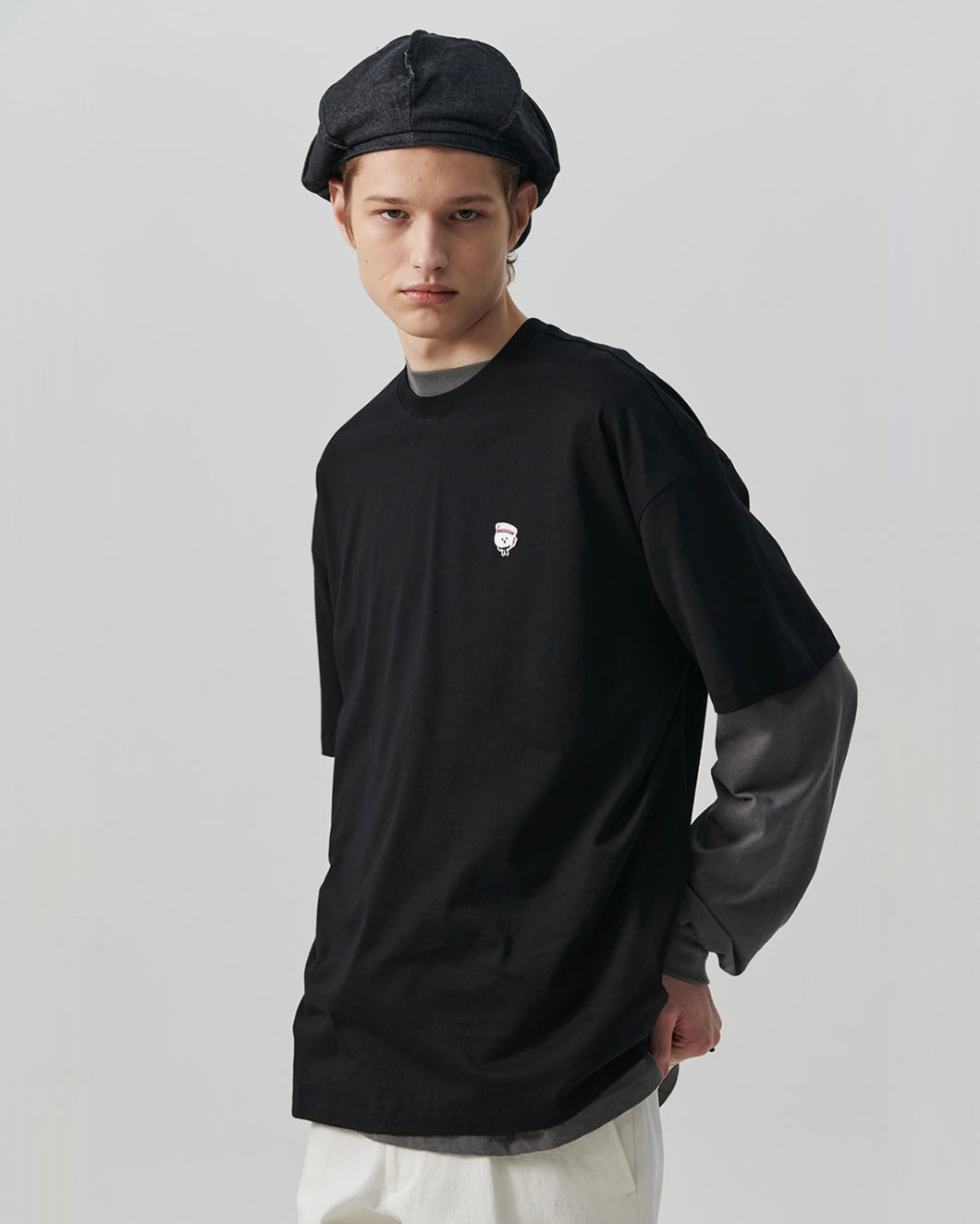 ILP Bonjour Dog Wappen T-Shirt Black