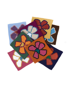 UNALLOYED Flower Knit Coaster Magenta