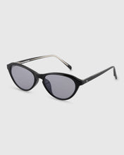 将图片加载到图库查看器，BLUE ELEPHANT Cecil-S Sunglasses Black
