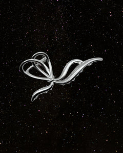 OOO Wavy Ribbon Hair Claw Silver