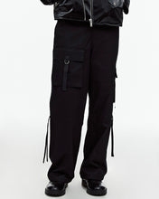 Load image into Gallery viewer, Fallett Flap Pocket Cargo Pants Black
