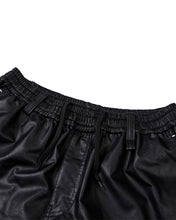 Load image into Gallery viewer, MMIC Clef Bermuda Shorts Black
