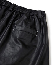 Load image into Gallery viewer, MMIC Clef Bermuda Shorts Black
