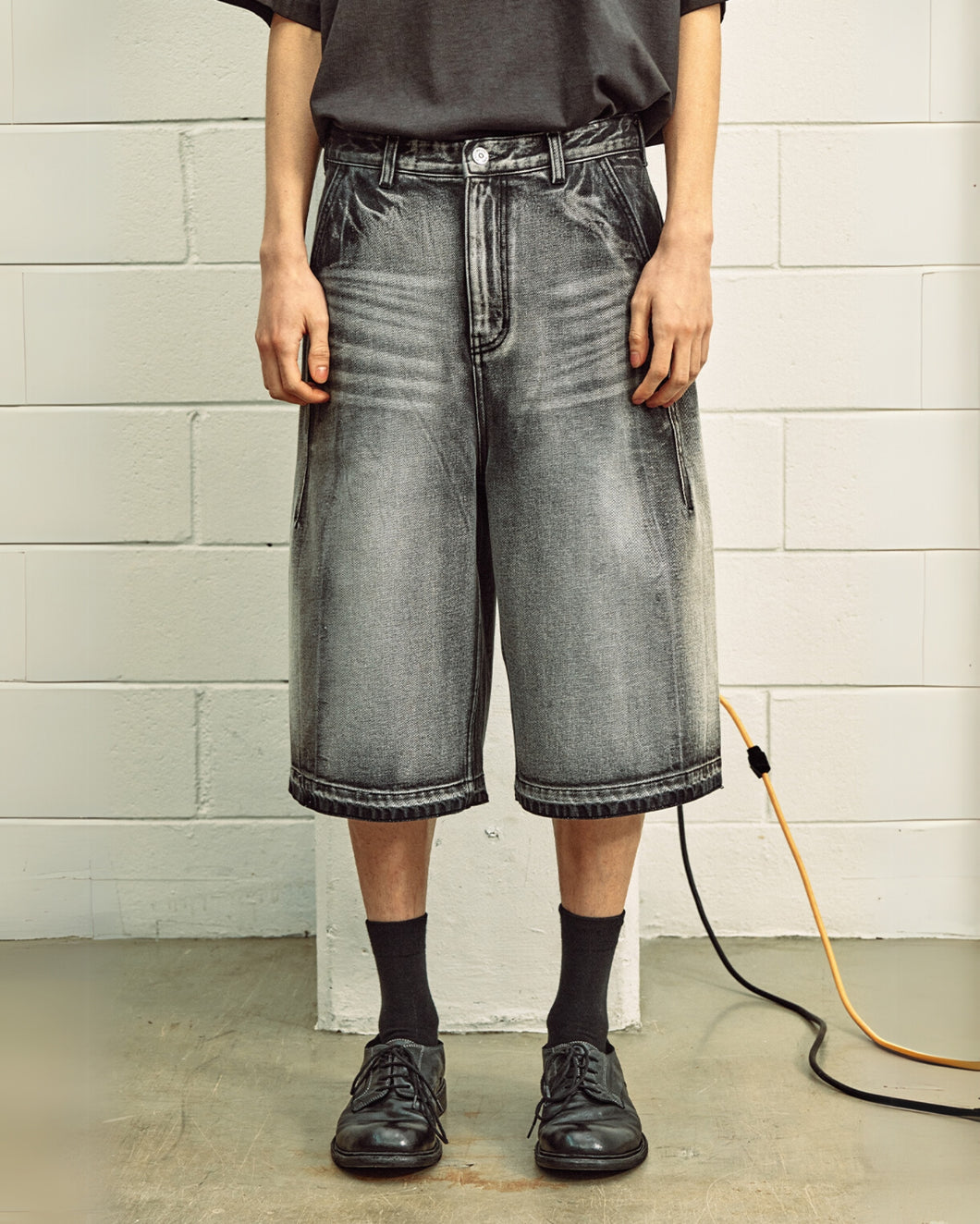 MMIC 1989 Bleach Bermuda Shorts Black