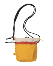 将图片加载到图库查看器，Kodak Hardy String Mini Cross Bag Yellow
