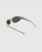 Load image into Gallery viewer, BLUE ELEPHANT Lit Sunglasses Grey Green
