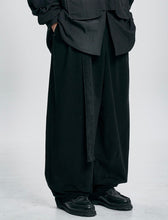 Load image into Gallery viewer, AJOBYAJO Asymmetric Cotton Pants Black
