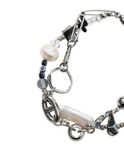 Load image into Gallery viewer, AJOBYAJO Fresh Water Pearl Layered Bracelet

