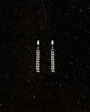 Load image into Gallery viewer, OOO Hoop Chain SS Earrings Silver
