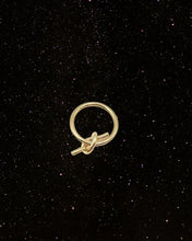Load image into Gallery viewer, OOO Knot Ring Gold

