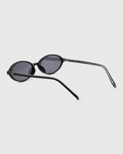 将图片加载到图库查看器，BLUE ELEPHANT Hug-S Sunglasses Black
