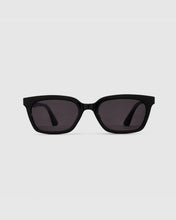 Load image into Gallery viewer, BLUE ELEPHANT Calla-S Sunglasses Black
