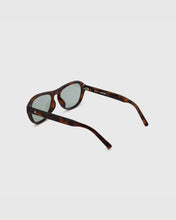 Load image into Gallery viewer, BLUE ELEPHANT Dozen Sunglasses Leopard
