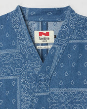 Load image into Gallery viewer, N. Archive Vintage Bandana Denim 1/2 Shirt Light Blue
